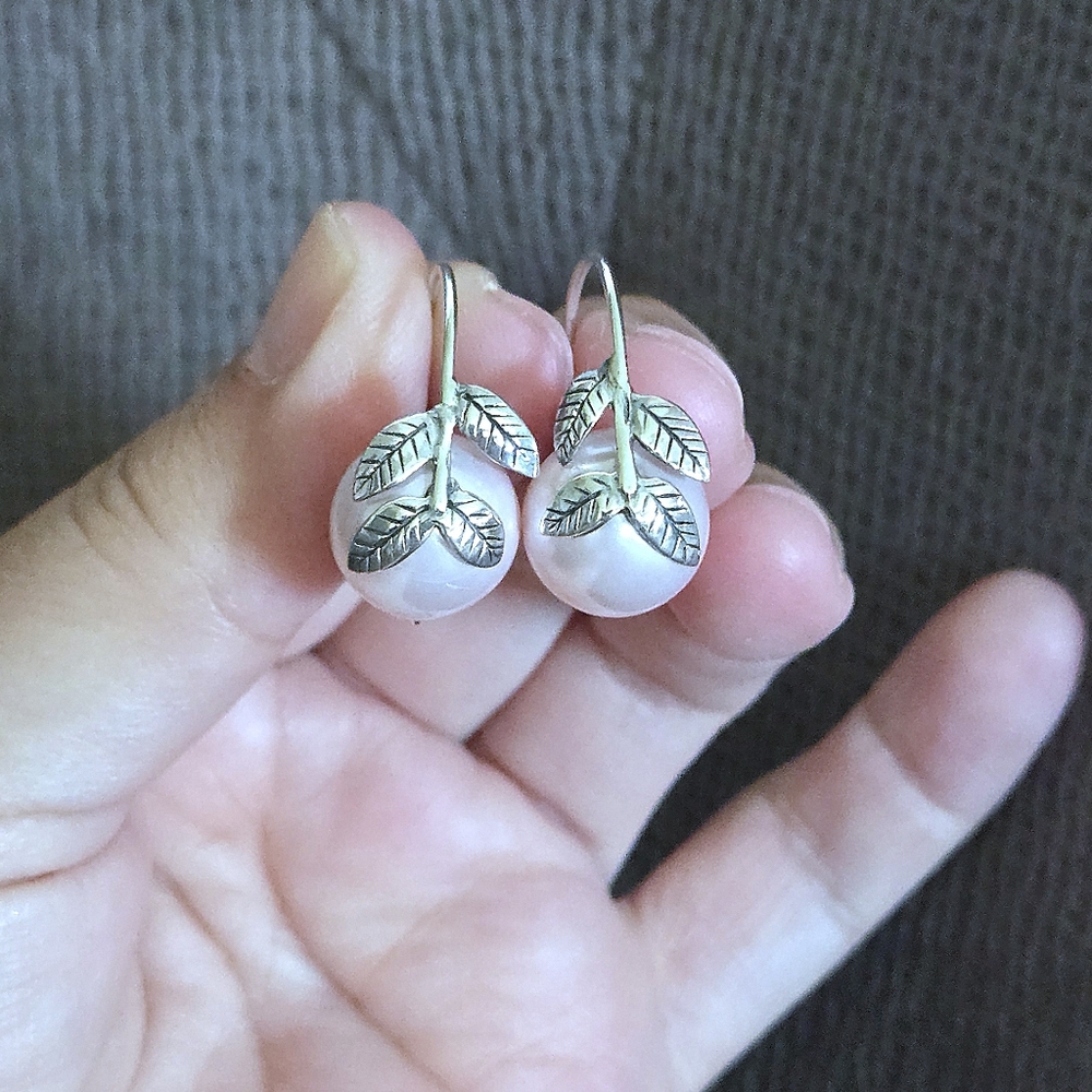 Annika Witt Pink🩷 Pearl And Leaves🍃 Earrings